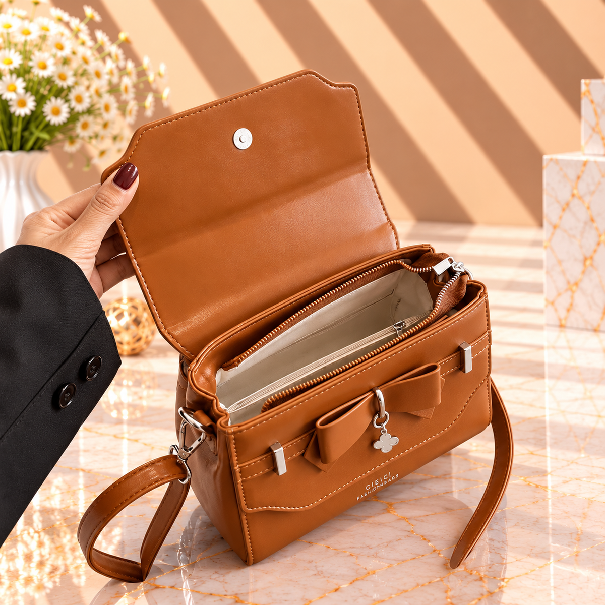 Hand bag